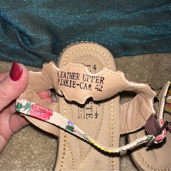 Colorful Women's Sandals - Picture 7 of 7